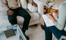 Sådan finder du den rette psykolog i København