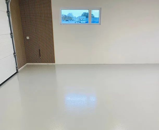 Epoxybelægning rødding til robuste og rengøringsvenlige gulve